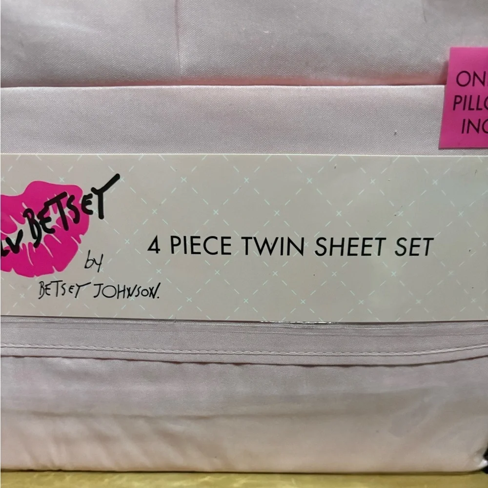 Baby Powder Pink Betsey Johnson Sheet Set